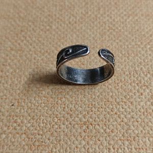 92.5 Spiral Toe Ring