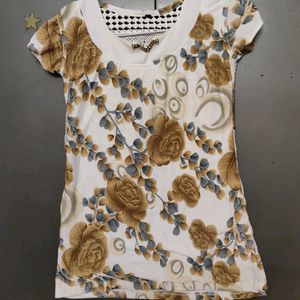 Cute White Floral Pattern Top For Women