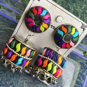 Multicoloured Jhumka earrings