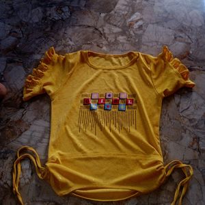 Crop Top With Beautiful Yellow Colour And Shimmar