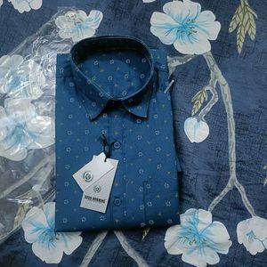 New Without Tag Packed Printed Shirt In L Size