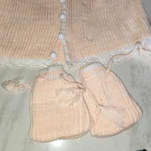 Kids Sweater Set Cap With Socks
