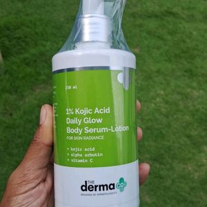 The Derma Co Combo Body Wash, Lotion And Soap