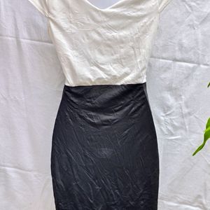 8T. BLACK AND WHITE MINI SEXY BODYCON