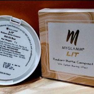 🆓Freebie+MyGlamm LIT  Matte Compact Powder - Beat