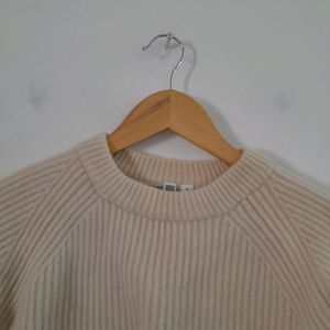 Cream Casual Sweater (Women's)