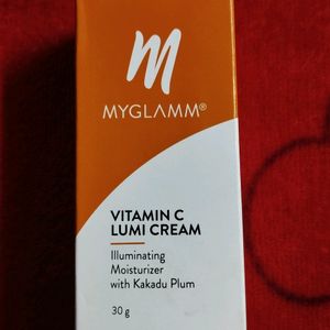 COMBO OF SUNSCREEN AND Myglamm Vitamin C Lumi Cre