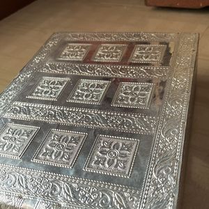 Silver Oxsodais Jwelary Box