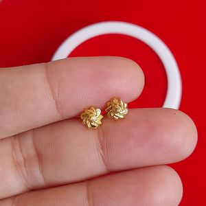 Beautiful New Flower Desine Studs