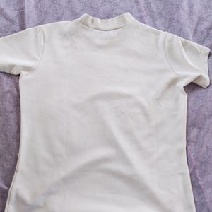 Off White Round Neck T Shirt For Women