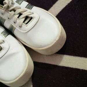 White Casual/Sport Shoes
