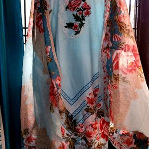 Sky Blue Pakistani Kurta Set In Cotton