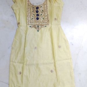 SILK BLEND ETHNIC KURTI