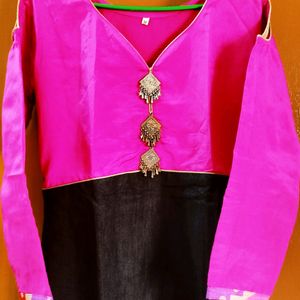 COMBO OF AVASAA KURTI - SLEEVELESS & One More