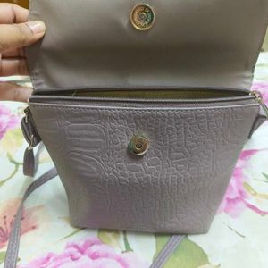 BAGGIT Sling Bag