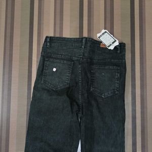 Z-28 Size 32  Straight Women Denim Jeans