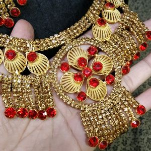 Necklace With Mang Teeka, Nath And Earings