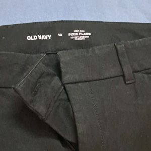 Old  Navy  Branded  TROUSER Like New