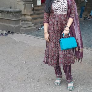 Nyra Cut Kurti Set