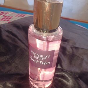 Victoria's Secret Velvet Petal Body Mist