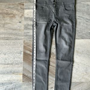 HIGH WAIST GREY JEANS