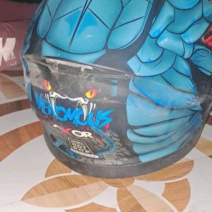 Axor Venomous Helmet