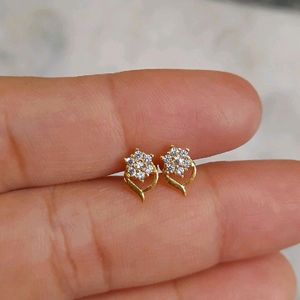 22crt Gold Studs