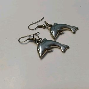 Tiny Dolphin Metallic Earrings 🐬