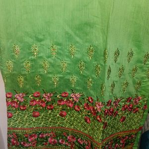 Elegant Green Embroidered Suit Set With Dupatta