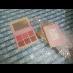 Blush Pallette