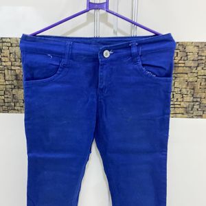 blue skinny jeans