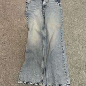 H&M STRAIGHT FIT JEAN