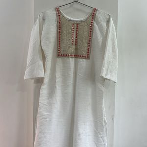 White Kurti