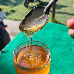 Kashmiri Dryfruits And Honey