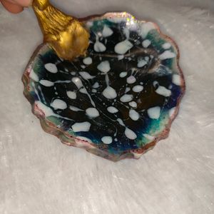 Resin Showpiece