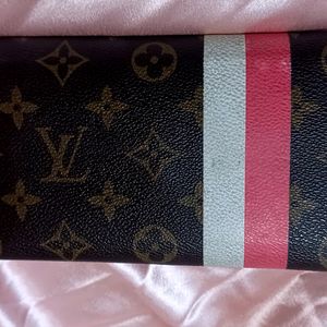 Authentic LOUIS VUITTON