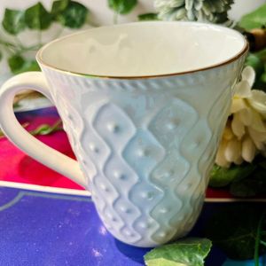 White Coffe Mug With Golden Line