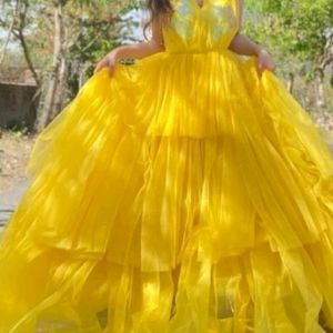 New Bollywood Stayle Beautiful Gown Dress Ne