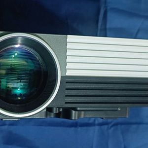 LED Mini Projector for Business & Education