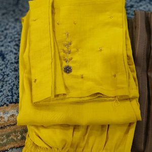 Kurti Set Same Two Pieces Color Different