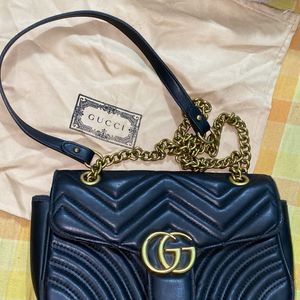 Gucci - Black Marmont Sling Bag