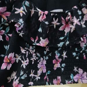 WOMENS STYLISH BLACK FLORAL RUFFLE TOP