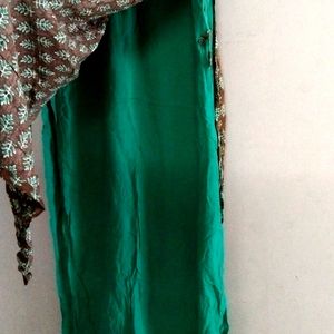 📢 Sale 📢 Sale 📢 Sale 📢 Beautiful Sleeveless Designer Green And Brown Full Kurti