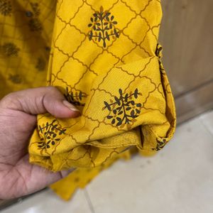 AVAASA KURTA WOMEN