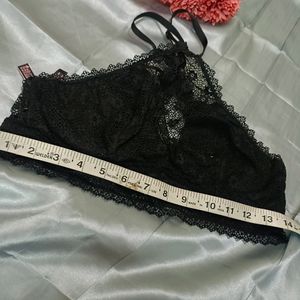 Victoria Secret Brassiere