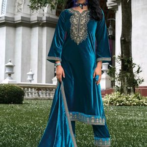 New Original Pakistani Poshaq Dresses Beautiful Dr