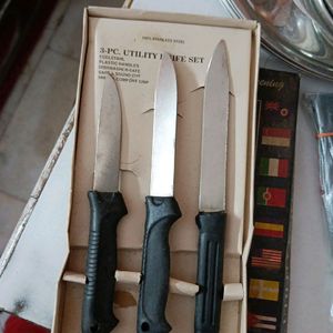 New Unused 3 Knife Set