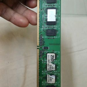 Star Light DDR 2 RAM IN MINT CONDITIONS