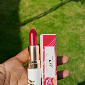 Myglamm Satin Matt Lipstick- Lust Stories