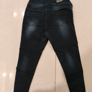 Blackish Blue Fade  High Rise 4 Button Jeans.